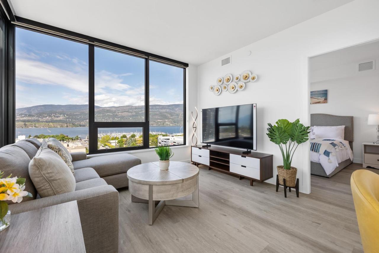 Brand New Luxury Downtown Near The Beach #13 킬로나 외부 사진
