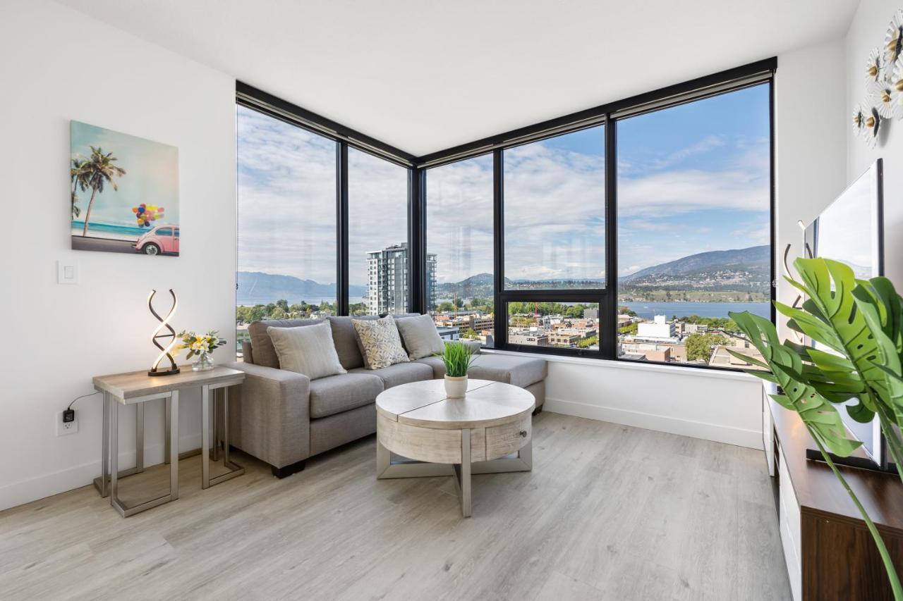Brand New Luxury Downtown Near The Beach #13 킬로나 외부 사진