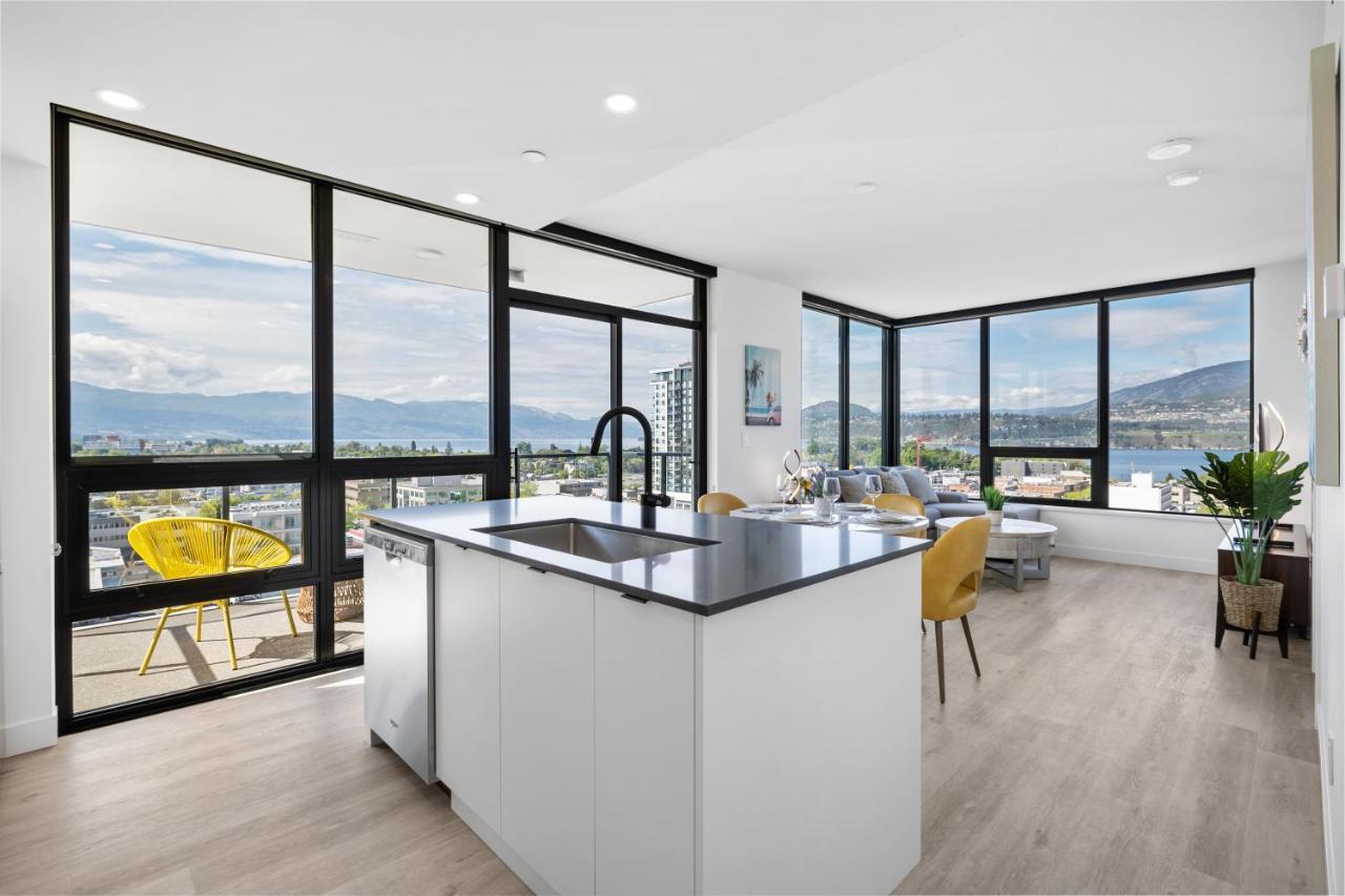 Brand New Luxury Downtown Near The Beach #13 킬로나 외부 사진